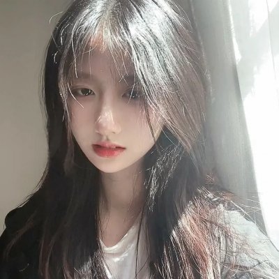 冈比海报